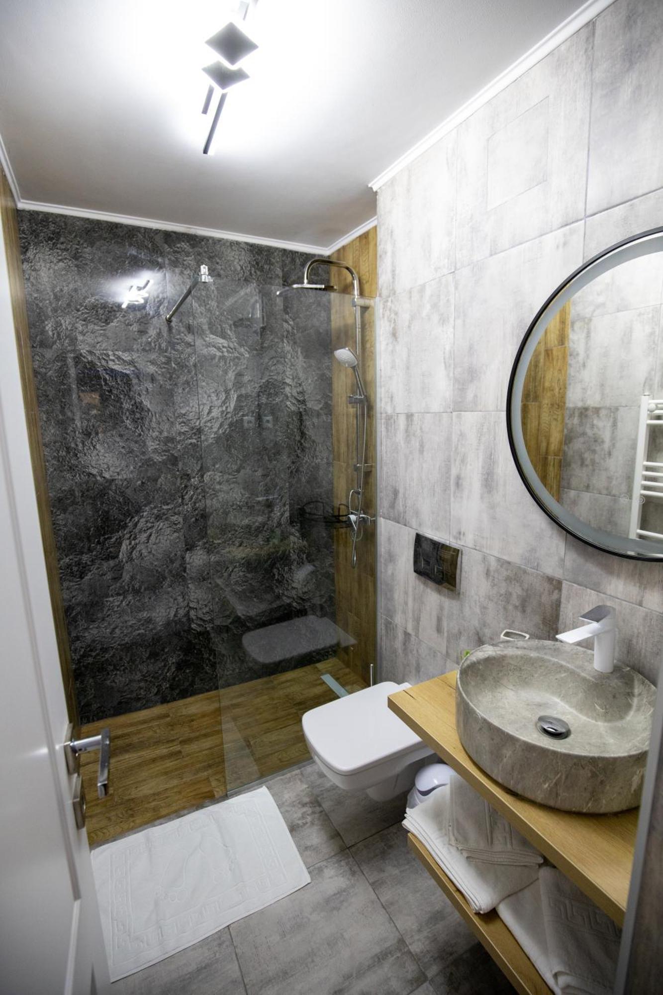 Alpasio Rentals 2 Galati  Luaran gambar